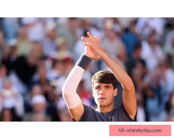 阿尔卡拉斯抽筋还是拉伤真相揭秘